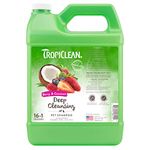 TropiClean Dog Shampoo Grooming Supplies - Deep Cleansing & Moisturising Dog and Cat Shampoo - Soap and Paraben Free -Derived from Natural Ingredients - Used by Groomers - Berry & Coconut, 3.8L