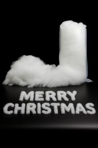AXKIIN AXKIN Artificial Snow Fluff, 14.81 oz / 420 g Artificial Fluffy Snow for Creating Fake Fluffy Snow, Cotton Snow, Cotton Fluff, Cotton Clouds Effects in Christmas Indoor Decor​