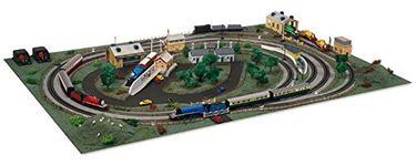 Hornby TrakMat R8217 Model Railway OO Gauge Track Mat, Model Train Accessories for Adding Scenery, Dioramas, Woodland, Buildings and More, Model Making Kits - Large Paper 1800 x1200mm Base