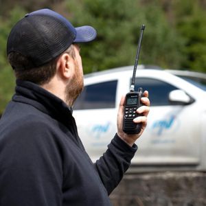 PNI Escort HP 82 Portable CB Radio – Multi Standard, 4W, AM/FM, VOX