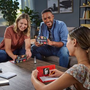 Hasbro Scattergories Classic Board Game – Family Party Game