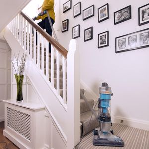 Vax Air Stretch Pet Vacuum Cleaner – Lightweight Upright for Homes