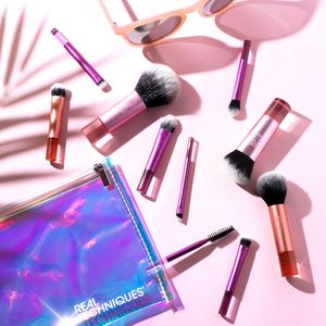 Real Techniques Mini Travel Brush Kit – 4-Piece Makeup Brushes