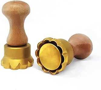 La Gondola Cortador de Raviolis Caseros - Forma de Flor 50 mm | Cortapastas de Latón y Madera Natural | Cortador de Pasta Robusto y Fácil de Usar | Utensilios para Pasta Fresca Hechos en Italia