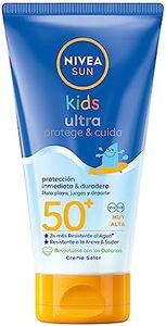 NIVEA SUN Kids Ultra Protege & Cuida FP50+ Crema solar para niños a partir de 3 años (150 ml), protector solar resistente al agua, crema hidratante con protección solar UVA & UBV