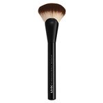 NYX PROFESSIONAL MAKEUP, Pro Fan Brush, Pro makeup brush, Creates a smooth full coverage finish