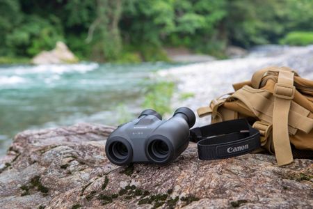 Canon 10x20 IS Image Stabilized Binoculars – Compact, 10x Magnification