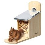 Navaris Squirrel Feeder for Outdoors - Pine Wood House with Metal Roof for Squirrels - Durable Feeding Station for the Garden, Backyard