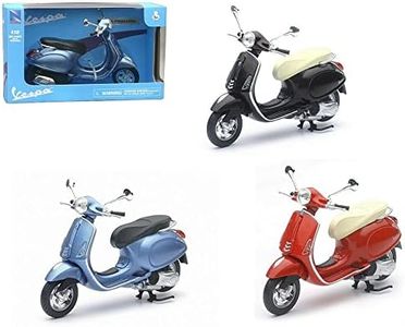 New Ray 1:12 Vespa Primavera Bike