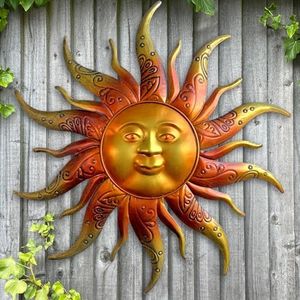 Metal Sun Wall Art Decor-17.3 inches Rustic Retro Metal Sun Hanging Decoration for Indoor Outdoor,Gift for Mom Dad Friends(Gold)