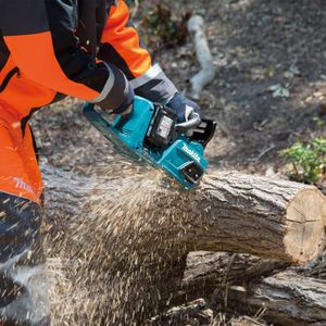 Makita 40cm Cordless Chainsaw – Lightweight Electric Saw