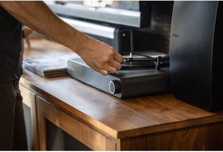 Victrola Stream Onyx Wi-Fi Turntable – Black
