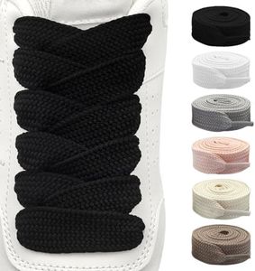 Shecret 2 Paires de Lacets Chaussures Plats, Lacets Remplacement de 20mm de Large Pour Chaussures de Sport, Chaussures de Course et aux Bottes (Noir, 120 cm - 2 Paires)