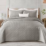 Exclusivo Mezcla Soft Quilt Set King Size, 3 Pieces Lightweight Quilts Light Grey Bedspreads Coverlets Bedding Set for All Seasons, Weave Pattern