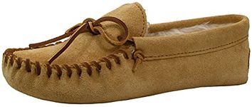 Minnetonka Men's Sheepskin Hardsole Moccasin Golden Tan Slippers 12 M