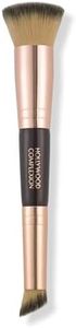 Charlotte Tilbury Hollywood Complexion Brush