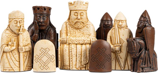 Isle of Lewis Large Chess Set – Mahogany Wood Board