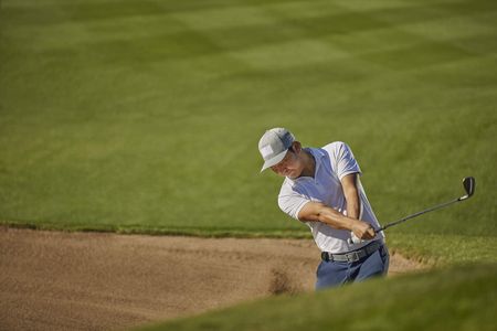Garmin Approach G12 Clip-on GPS Golf Range Finder – 42,000+ Courses, 30hr Battery