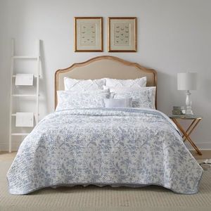 Laura Ashley Home - King Size Quilt Set, Cotton Reversible Bedding, Lightweight Home Decor for All Seasons (Spa Blue, King)