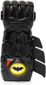 Batman, Interactive Gauntlet with Over 15 Phrases and Sounds, Kids Toys for Boys Aged 4 and Up