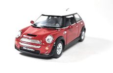 Mini Cooper S, 1:28 Scale Die Cast Model, Openable Doors, Pull-Back Action, Red (Red)