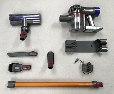 Dyson V8 Absolute Cordless Vacuum Cleaner – Lightweight, Bagless