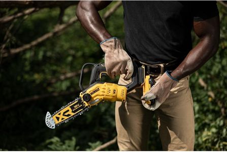 DEWALT 18V XR Pruning Saw – Cordless, Tool Only