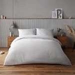 Silentnight Supersoft Collection White Duvet Cover Set. Supersoft Snuggly Easy Care Duvet Cover Quilt Bedding Set - King (220cm x 230cm) + 2 Matching Pillowcase