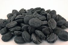 Pointer - Dog Treat Biscuits - Charcoal Cobs. 2kg. Ideal for Medium sized dogs with wind!