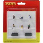 Hornby R7119 Sitting People for Model Railway OO Gauge, Model Train Accessories for Adding Scenery, Dioramas, Woodland, Buildings and More, Model Making Kits - 1:76 Scale Model Accessory