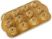 Nordic Ware Bundt Charms Pan, 3D Cast Aluminium Bundt Tin, Bundt Cake Tin with Geometric Pattern, Cake Mould Colour: Gold