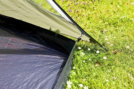 Coleman Coastline 3 Plus Tunnel Tent – 3 Person, Lightweight, Waterproof Awning