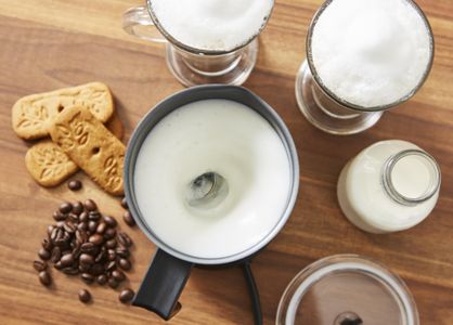 Swan Automatic Milk Frother – Black Electric Foam Maker