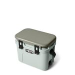 YETI Roadie 15 Small Cool Box (Ridgeline) – Portable Cooler Box with PermaFrost Insulation – Fits 22 Cans or 7.4 kg Ice – Compact Ice Cooler for Food & Drink – 5 Year Warranty