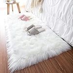 YIHAIC Faux Sheepskin Rug - Faux Fur Rug- Fluffy and Soft Faux Sheepskin Area Rug for Bedroom and Rooms Decor, Shaggy Rugs for Cozy Home Feel (White, 60 x 90cm)