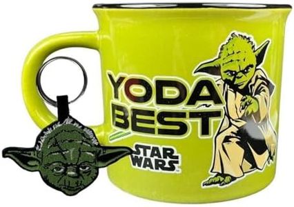 Pyramid International Star Wars Yoda Mug et porte-clés dans un coffret cadeau (Yoda Best Design) 325 ml Tasse en céramique style feu de camp et porte-clés tissé – Produit officiel