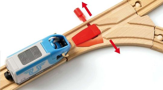 BRIO World Railway Travel Switching Set for Kids – Wooden Train Toy