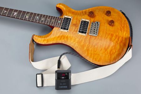 BOSS WL-60 Wireless Guitar System – Compact Transmitter & Receiver