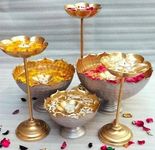 AK Enterprises Taj Bowl Hammered Urli Candle Stand with Floating Diya, 9 Pieces Combo, Iron, Silver & Gold Diya Vase Set for Wedding, Party, Home Decoration (Taj Urli Set of 9)