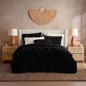 YnM Ultra-Soft Weighted Blanket, Fluffy Bubble Cuddle Heavy Bed Blanket, Plush Faux Fur Big Comforter, Soft & Warm Home Decor Piece (Black, 90''x104'' 30lbs, King/Ca King)