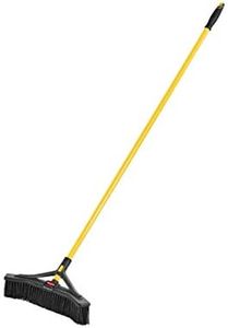 Rubbermaid Commercial Products Maximizer Push-to-Center Broom with Multi-Purpose Bristle, 18" Wide, Black, for Professional/Janitorial Debris Collection from Indoor Floors/Hardwoods