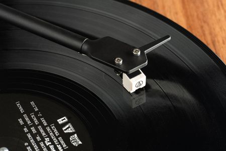 Pro-Ject E1 BT Record Player – Bluetooth Turntable, Black