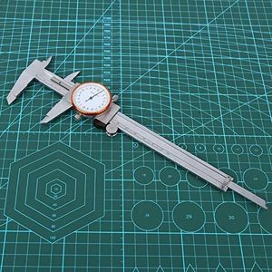 Caliper Measuring Tool, Two-Way Shockproof Function Vernier Caliper Dial 0-150mm for Precision Measurements