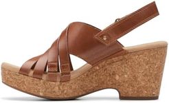 Clarks Women's Giselle Ivy Wedge Sandal, Tan Leather, 9