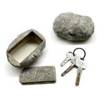 Hide a Key Fake Rock Safe Holder Realistic Stone Hider Keybox for Outdoor Garden