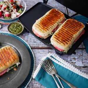 Breville 3-Slice Sandwich Press – Silver Non-Stick Grill