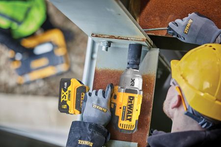 DEWALT 18V XR Impact Wrench – Cordless Power Tool