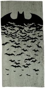 Franco Batman Kids Super Soft Lightweight 100% Recycled Bath/Pool/Beach Towel Made from Recycled Plastic Bottles, 58 in x 28 in, (100% Official Licensed Batman Product)