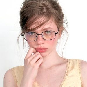 Chicid Fashion Blue Light Glasses for Women, Blocking Eyewear Y2k Office-Siren Aesthetic Rectangle Glasses Metal Frame