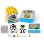 DC Comics Teen Titans Go! Kitchen Chaos Dis-Play Set with Beast Boy and Cyborg Figures and Accessories, Playset Kids’ Toys for Boys and Girls Aged 4 and Up